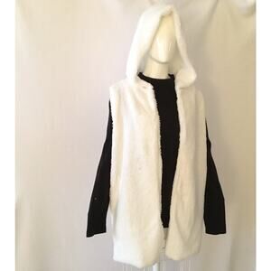 Wollsolo M White Fleece Hooded Vest  New